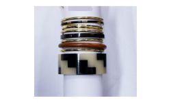 Set de 9 bracelets résine/métal/bois